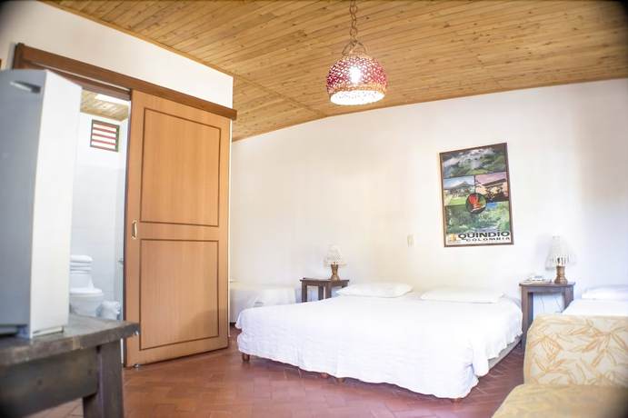 Imagen de la habitación del Hotel Veraneras del Quind&iacute;o. Foto 13