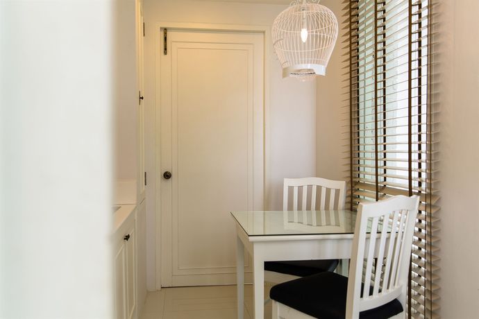 Imagen de la habitación del Hotel Verano Beach Villa. Foto 9