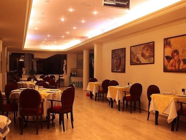 Imagen general del Hotel Verano. Foto 3