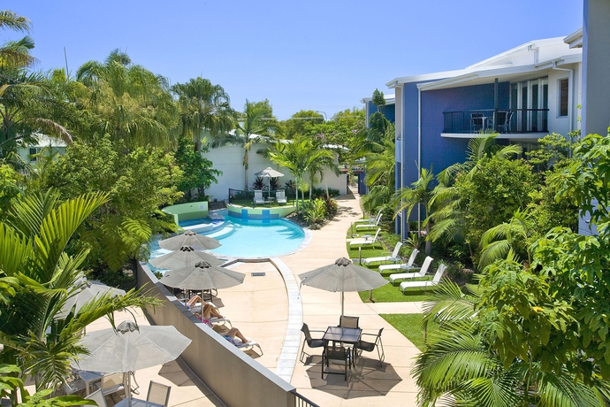 Imagen de la piscina del Hotel Verano Resort. Foto 15