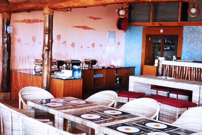 Imagen del bar/restaurante del Hotel Verda Le Pearl, Goa. Foto 3