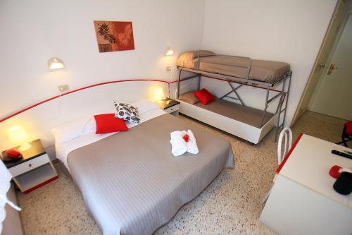 Imagen de la habitación del Hotel Verde Luna. Foto 9