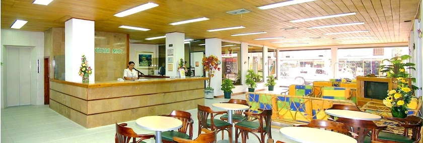 Imagen de los interiores del Hotel Verde Mar. Foto 15