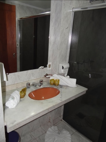 Imagen de la habitación del Hotel Verde Plaza. Foto 8