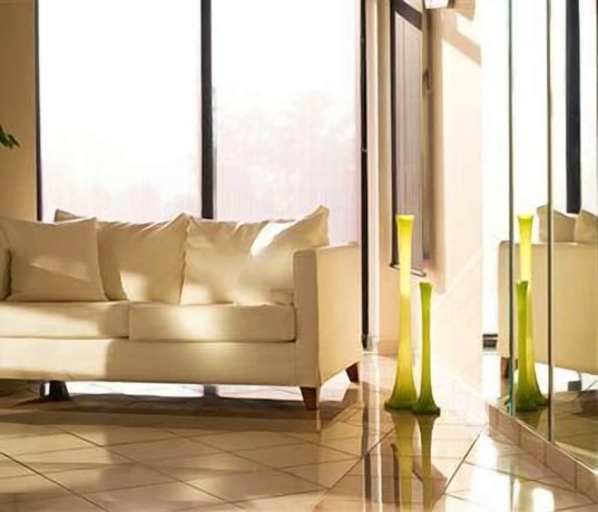 Imagen de los interiores del Hotel Verde al Mare. Foto 8