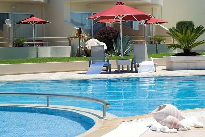 Imagen de la piscina del Hotel Verde al Mare, Kalogria. Foto 16