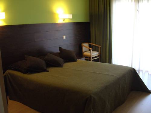 Imagen de la habitación del Hotel Verdeal. Foto 8