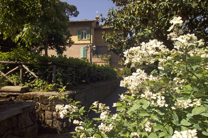 Imagen de los exteriores del Hotel Verdeborgo. Foto 10