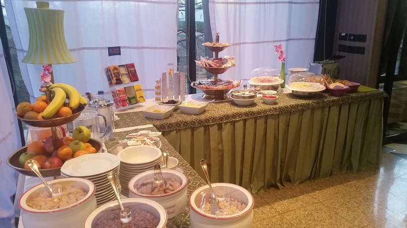 Imagen del bar/restaurante del Hotel Verdemilia. Foto 5