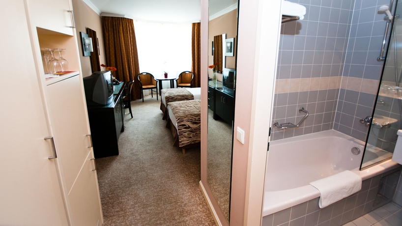 Imagen de la habitación del Hotel Verdi Budapest Aquincum. Foto 11