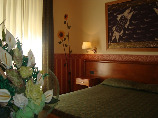 Imagen de la habitación del Hotel Verdi, FIUGGI. Foto 6