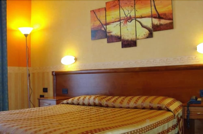 Imagen de la habitación del Hotel Verdi, FIUGGI. Foto 9