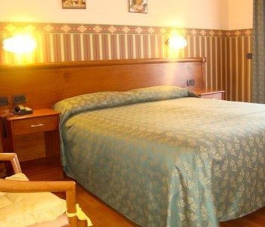 Imagen de la habitación del Hotel Verdi, FIUGGI. Foto 11