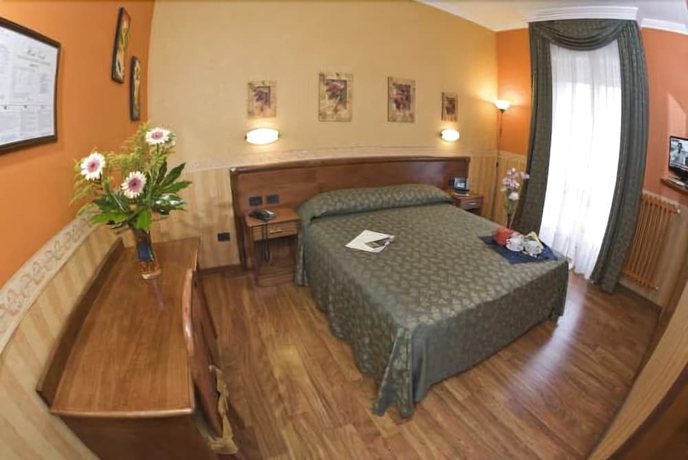 Imagen de la habitación del Hotel Verdi, FIUGGI. Foto 12
