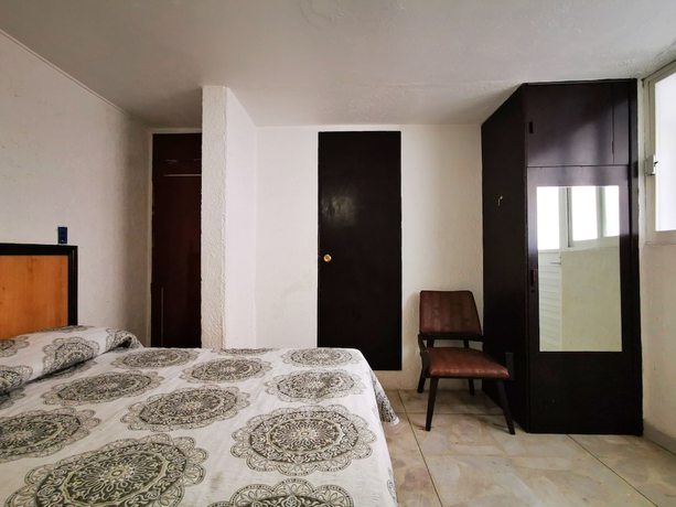 Imagen de la habitación del Hotel Verdi, Le&oacute;n. Foto 5