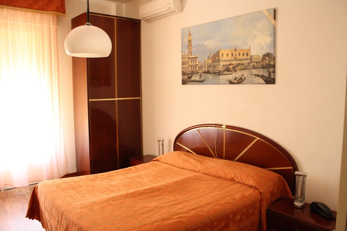 Imagen general del Hotel Verdi, Lido Di Jesolo. Foto 4