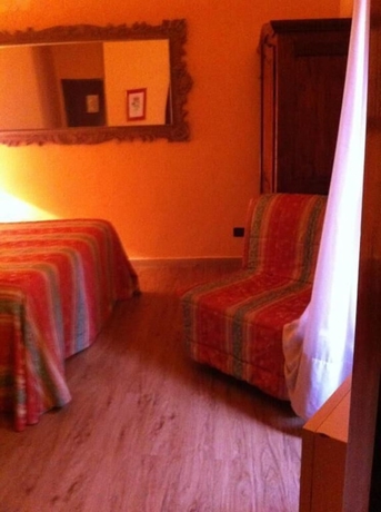 Imagen de la habitación del Hotel Verdi Pisa. Foto 3