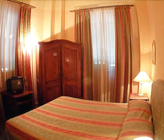 Imagen de la habitación del Hotel Verdi Pisa. Foto 11