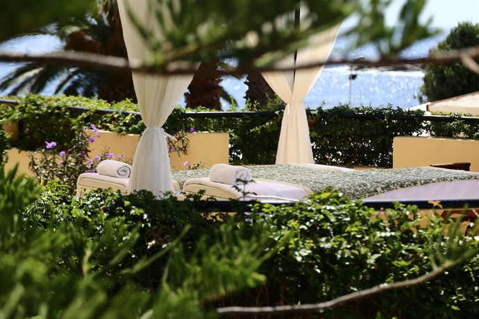 Imagen general del Hotel Verdi St George's Bay Marina. Foto 2