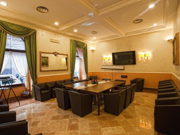 Imagen de los interiores del Hotel Vergilius Billia. Foto 15