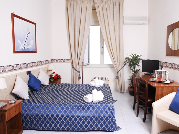 Imagen de la habitación del Hotel Vergilius Billia. Foto 10