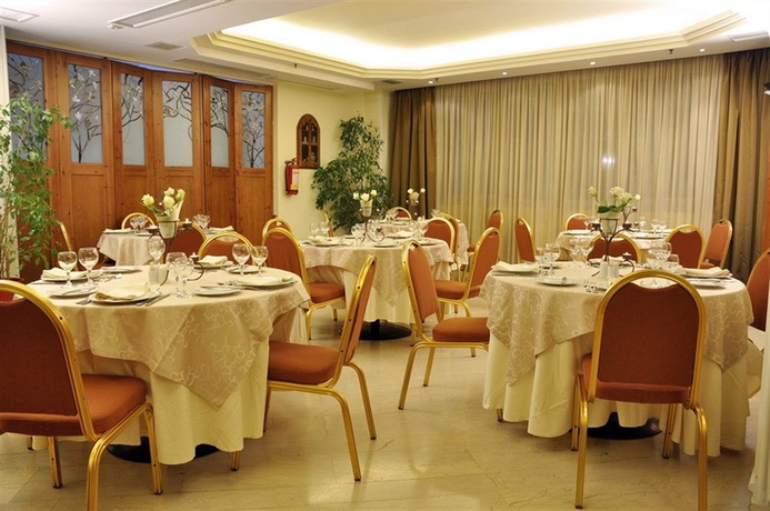 Imagen del bar/restaurante del Hotel Vergina, Tesalonica. Foto 5