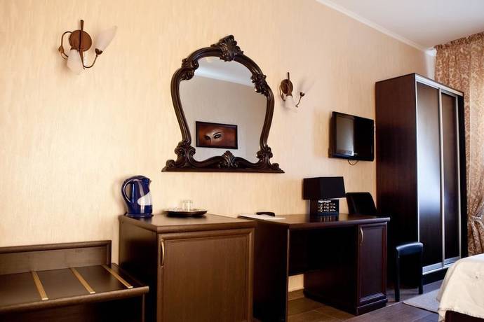 Imagen de la habitación del Hotel Verhovina, Petropavlivska Borshchahivka. Foto 5