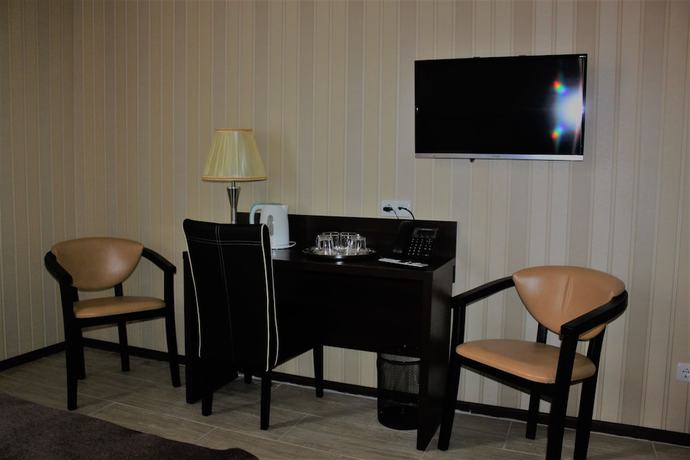 Imagen de la habitación del Hotel Verhovina, Petropavlivska Borshchahivka. Foto 13