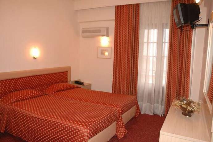 Imagen de la habitación del Hotel Veria. Foto 10