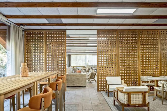 Imagen del bar/restaurante del Hotel Veridia Resort Sardinia, a member of Radisson Individuals. Foto 3