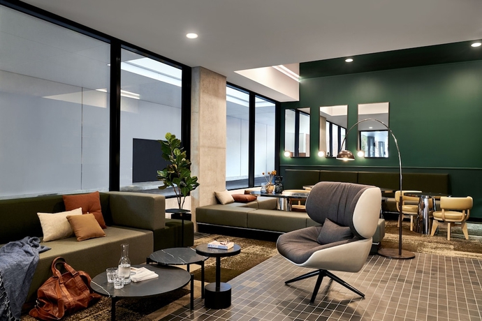 Imagen de los interiores del Hotel Veriu Green Square. Foto 19
