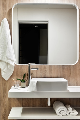 Imagen de la habitación del Hotel Veriu Green Square. Foto 10