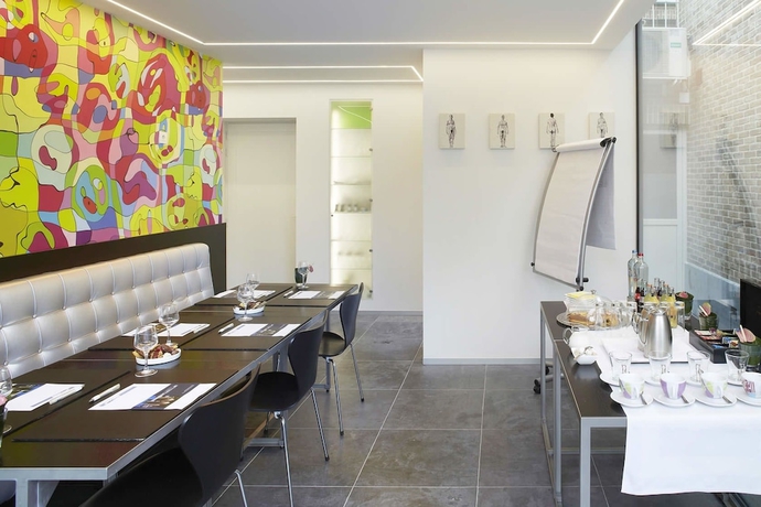 Imagen de los interiores del Hotel Verlooy. Foto 19