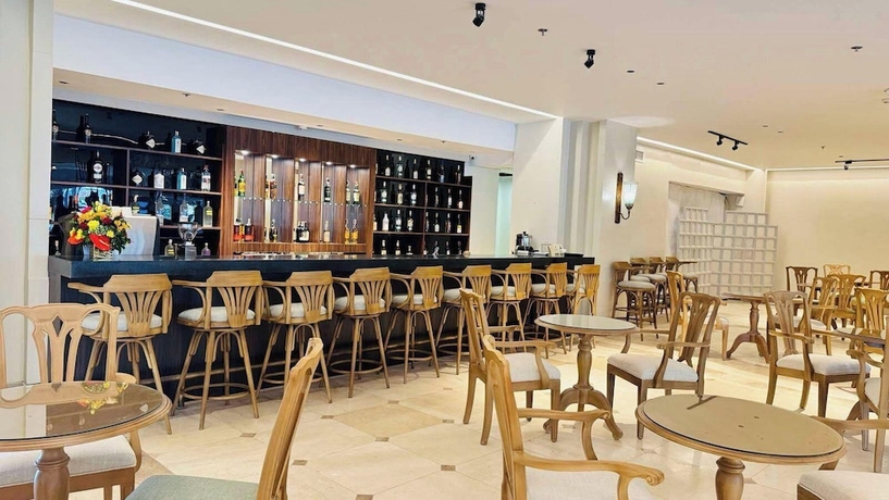 Imagen del bar/restaurante del Hotel Vermillion. Foto 6