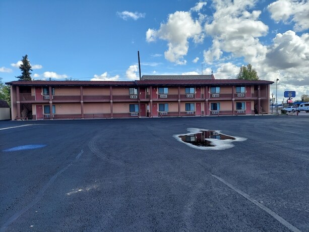 Imagen general del Hotel Vernals Best Value Inn. Foto 4