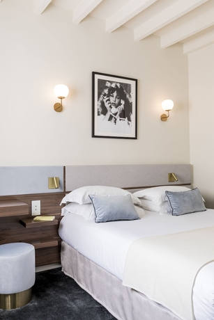 Imagen de la habitación del Hotel Verneuil. Foto 10