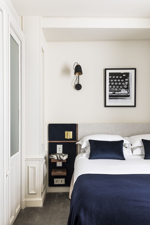 Imagen de la habitación del Hotel Verneuil. Foto 14