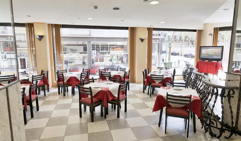 Imagen del bar/restaurante del Hotel Vernisa Xativa. Foto 2