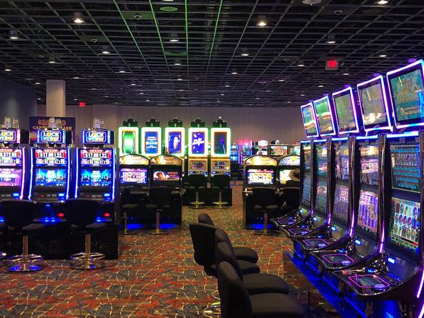 Imagen de los interiores del Hotel Vernon Downs Casino and. Foto 18