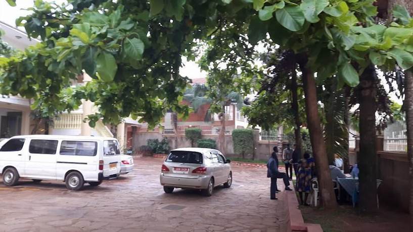 Imagen de los exteriores del Hotel Verona, Bwaise. Foto 18