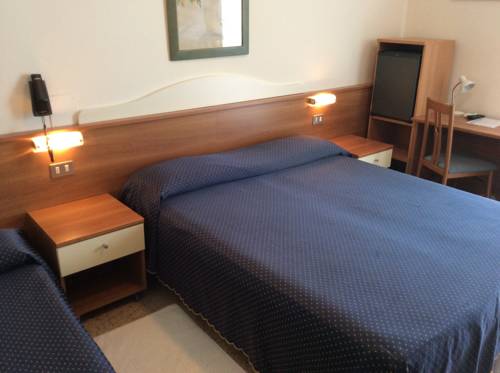 Imagen de la habitación del Hotel Verona, Caorle. Foto 11