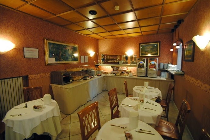 Imagen general del Hotel Verona, Roma. Foto 8