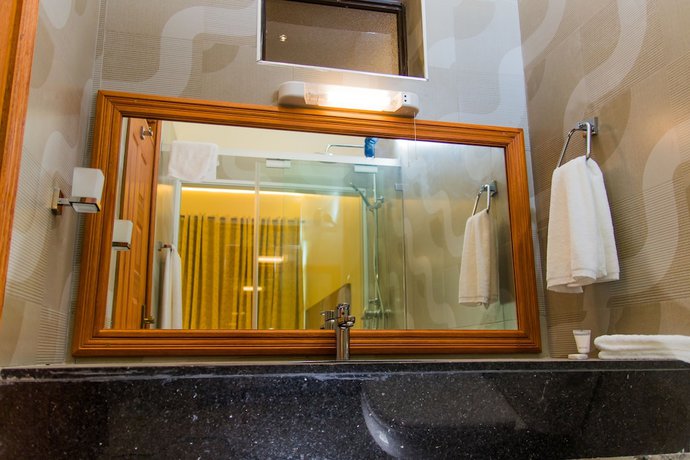 Imagen de la habitación del Hotel Verona and Conference Center. Foto 12