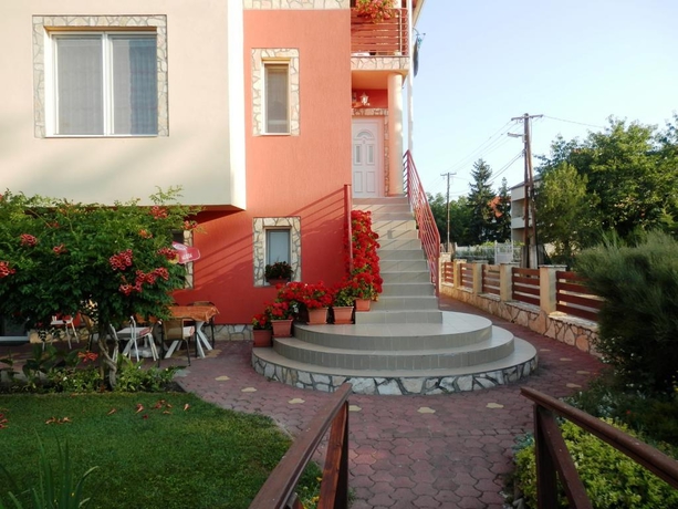 Imagen general del Hotel Veronika Villa. Foto 6
