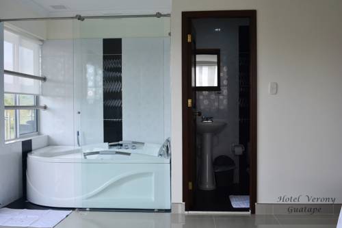 Imagen de la habitación del Hotel Verony Guatape. Foto 4