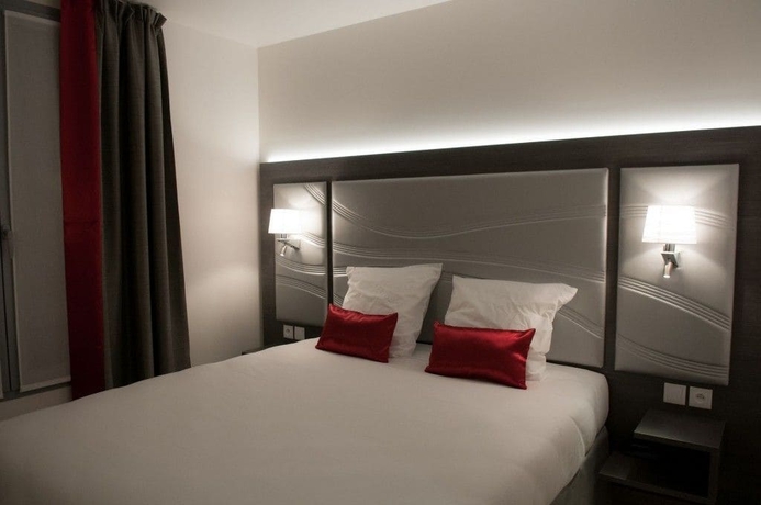 Imagen de la habitación del Hotel Versailles Chantiers. Foto 3