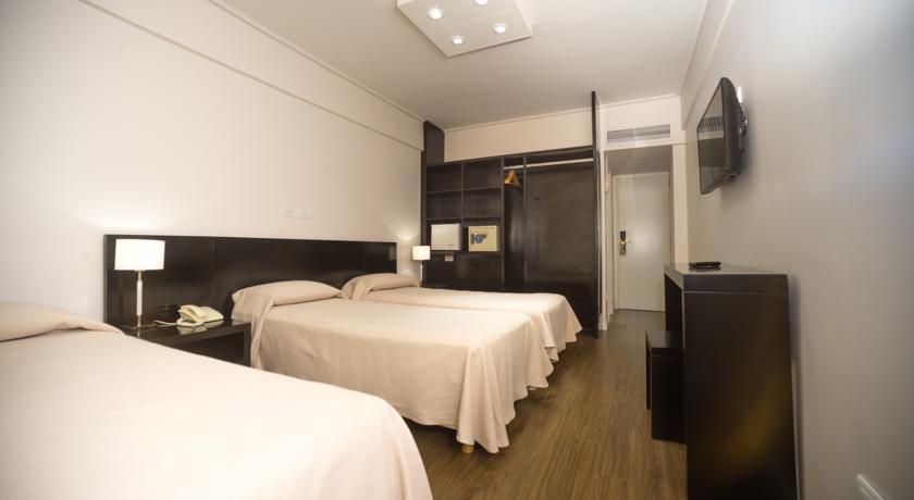 Imagen general del Hotel Versailles. Foto 3