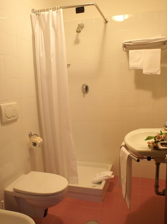 Imagen de la habitación del Hotel Versailles, Ludovisi. Foto 3