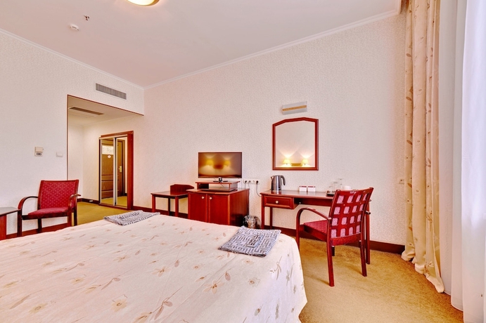 Imagen de la habitación del Hotel Versailles, Vladivostok. Foto 6