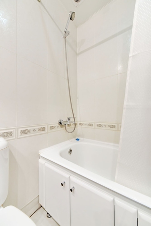 Imagen de la habitación del Hotel Versailles, Vladivostok. Foto 8